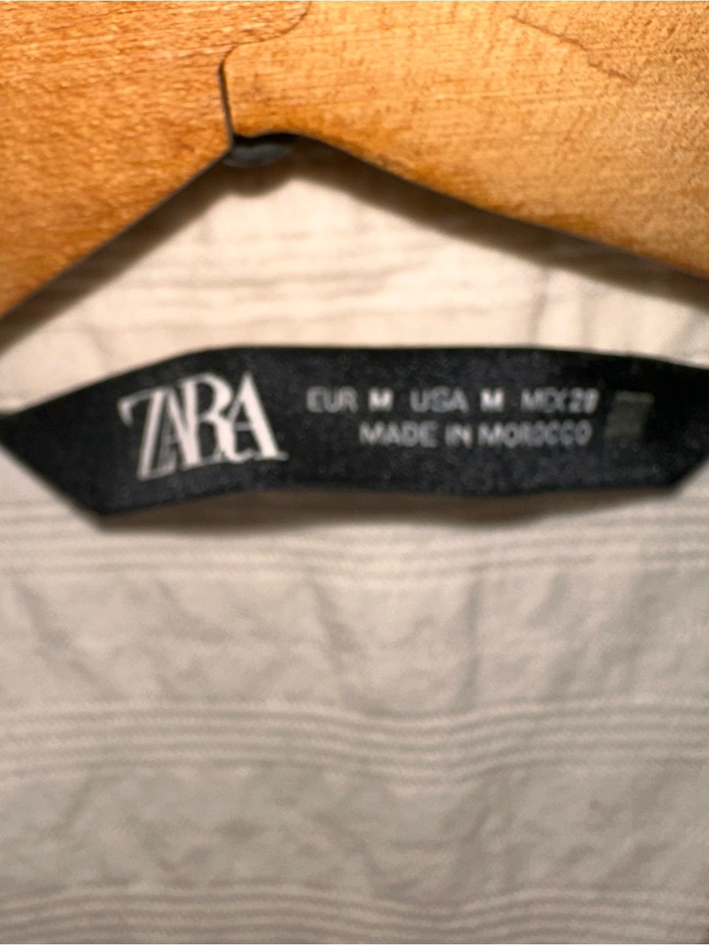 Zara Cream Cropped Boxy Button-Down Top - Picture 3 of 6